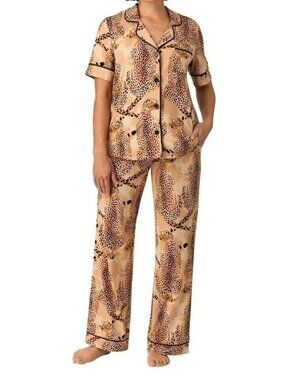 NWT Room Service Women's M 2-Piece Notch Collar Pajama Set Tan Leopard C0494